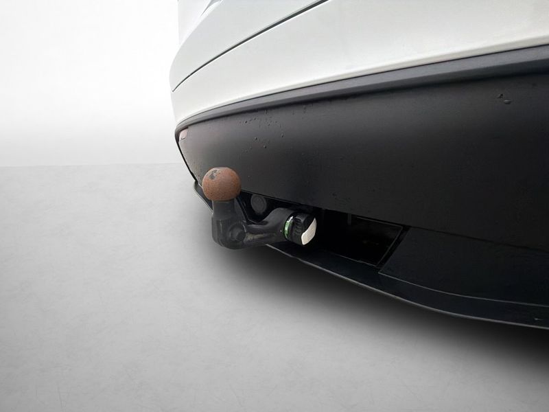 Tesla Model Y bild 11