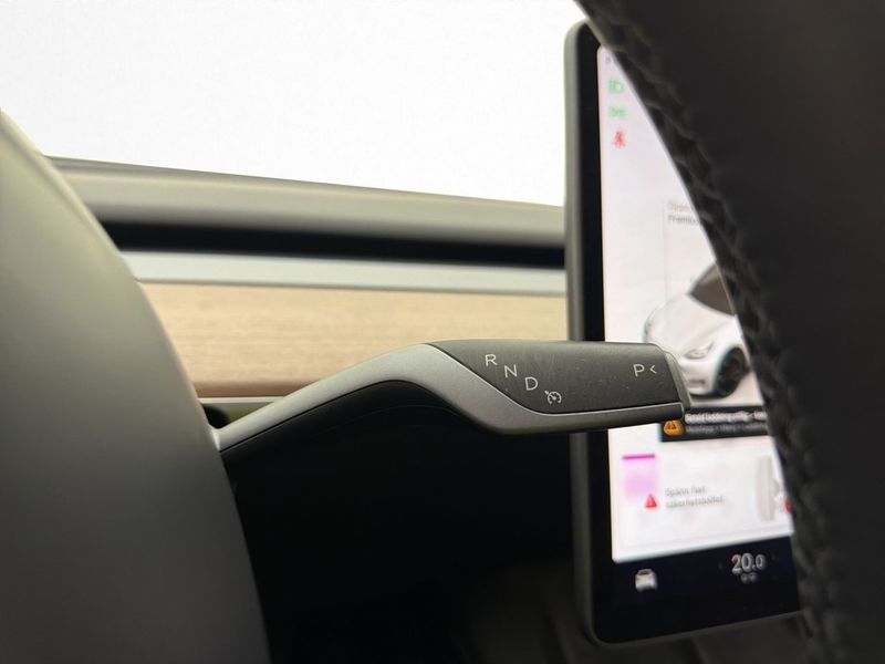 Tesla Model Y bild 19