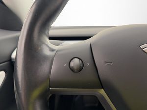 Tesla Model 3 bild 19