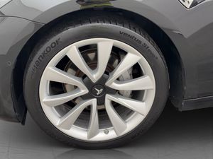 Tesla Model 3 bild 30