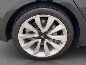 Tesla Model 3 bild 32