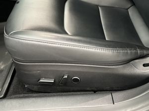 Tesla Model 3 bild 14