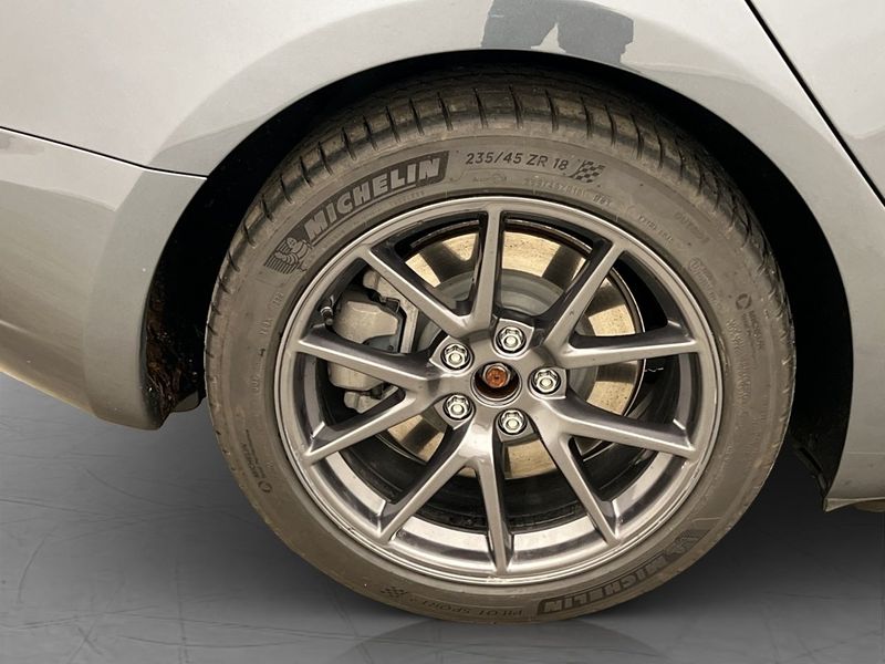 Tesla Model 3 bild 31