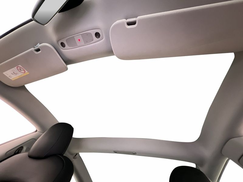 Tesla Model 3 bild 15