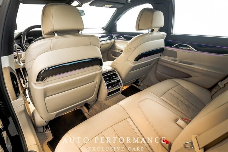 BMW 750 bild 14