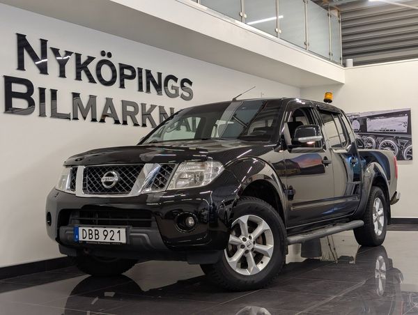 Nissan Navara Dubbelhytt 2.5 dCi 4x4 Leasebar | Dragkrok | Blixtfyr - 2014
