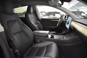 Tesla Model Y bild 12