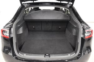 Tesla Model Y bild 26