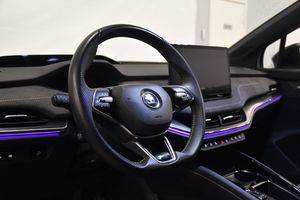 Skoda Enyaq bild 9