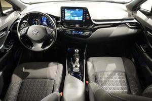 Toyota C-HR bild 10