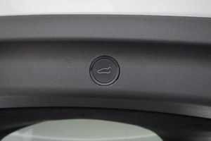 Tesla Model Y bild 26