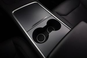 Tesla Model Y bild 23