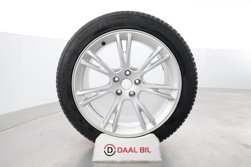Tesla Model Y bild 24