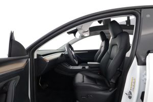 Tesla Model Y bild 10