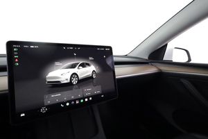 Tesla Model Y bild 22