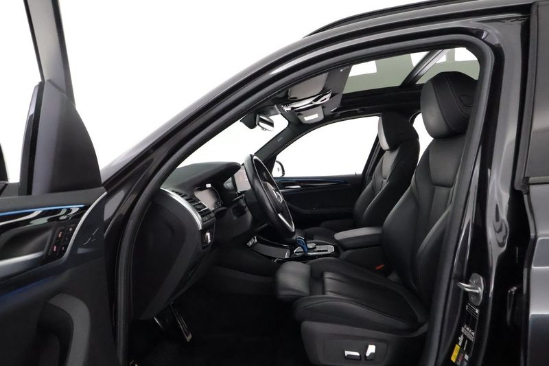 BMW iX3 bild 10
