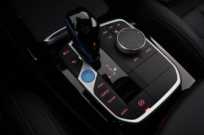 BMW iX3 bild 24