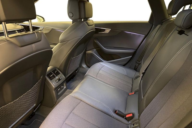 Audi A4 bild 15