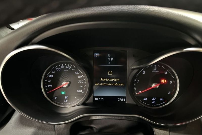 Mercedes GLC220 bild 10