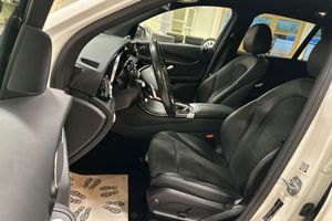 Mercedes GLC220 bild 8