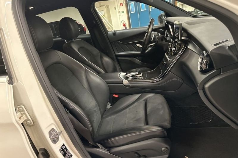 Mercedes GLC220 bild 18