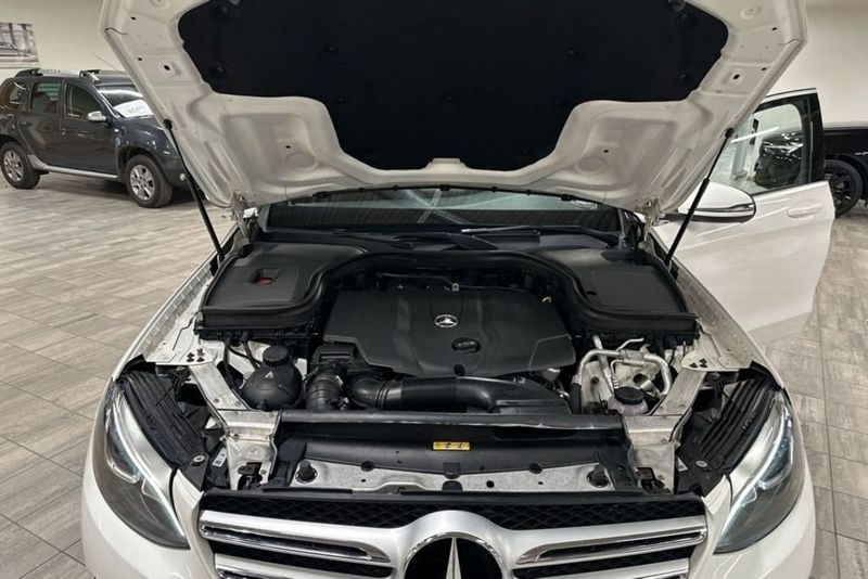 Mercedes GLC220 bild 19