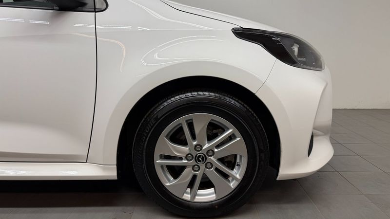 Mazda 2 bild 16