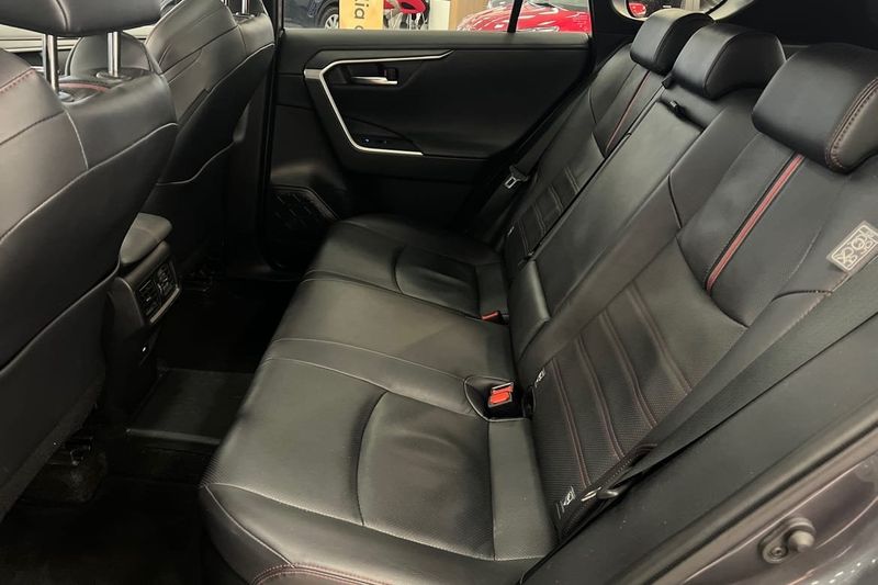 Toyota RAV4 bild 13