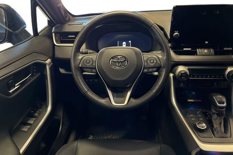 Toyota RAV4 bild 11