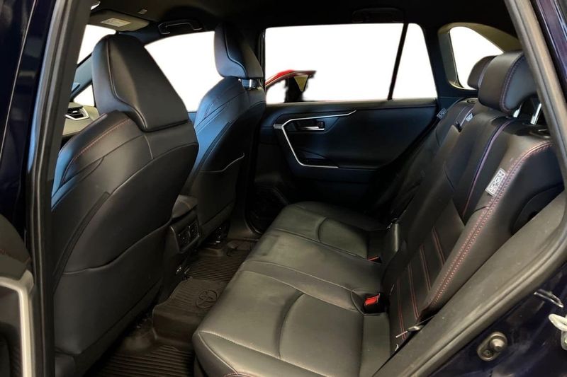 Toyota RAV4 bild 13