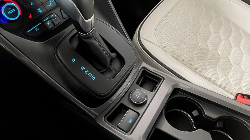 Ford Kuga bild 18