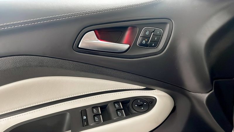 Ford Kuga bild 22