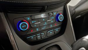 Ford Kuga bild 17