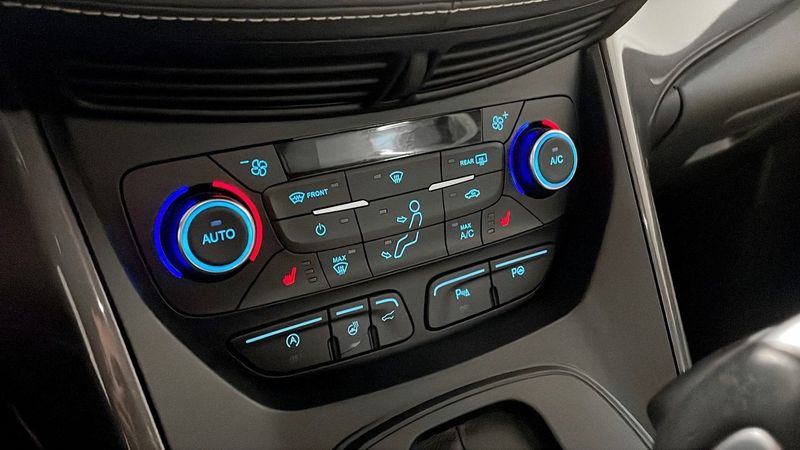 Ford Kuga bild 17