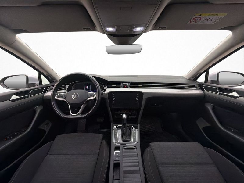 Volkswagen Passat bild 13