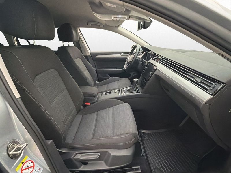 Volkswagen Passat bild 15