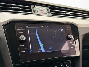 Volkswagen Passat bild 20