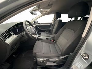 Volkswagen Passat bild 12