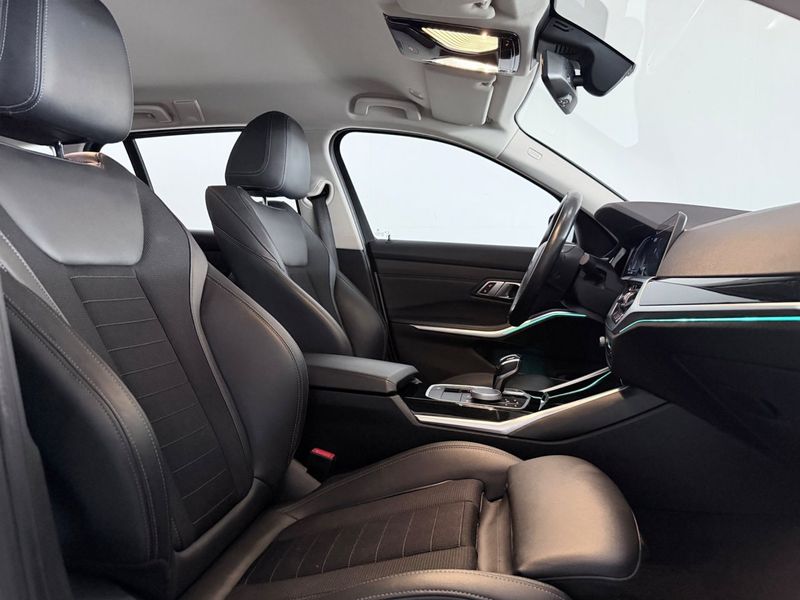 BMW 330 bild 14
