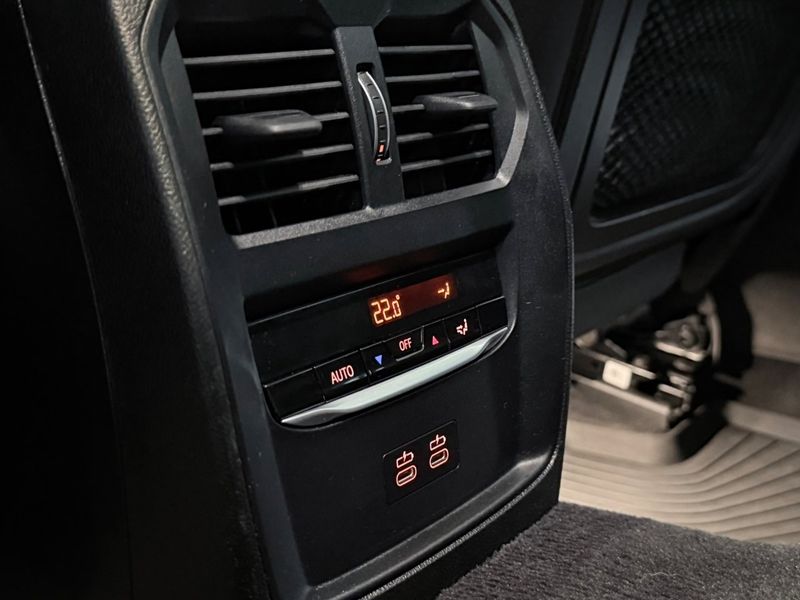 BMW 330 bild 11