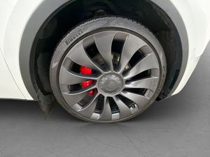 Tesla Model Y bild 34