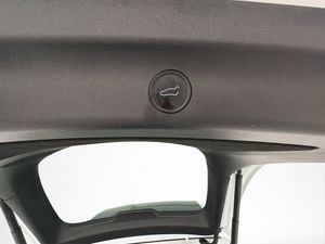 Tesla Model Y bild 29