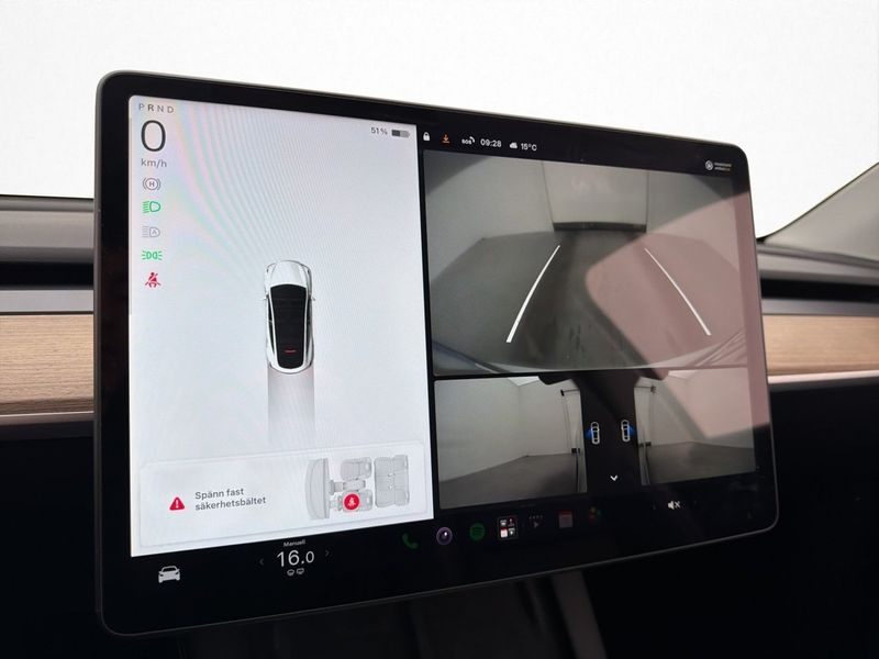 Tesla Model Y bild 18