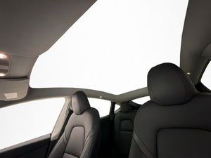Tesla Model Y bild 12