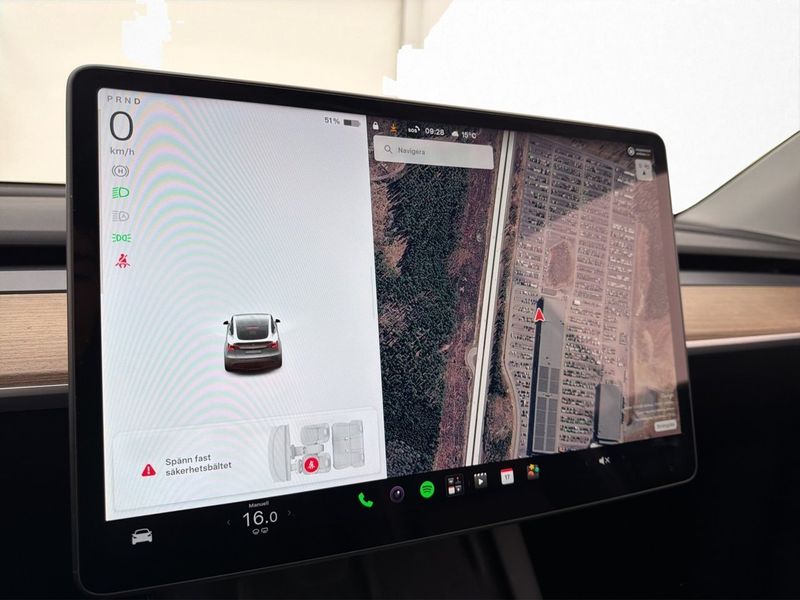 Tesla Model Y bild 19
