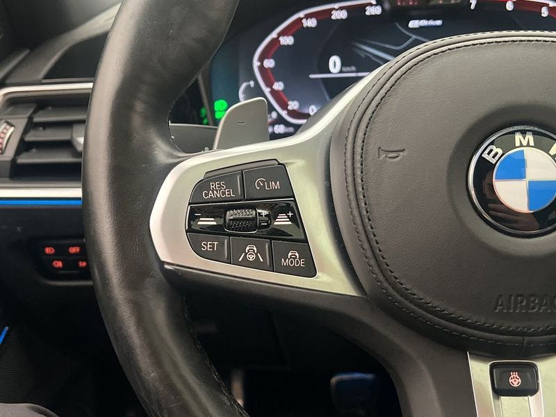 BMW 330 bild 15