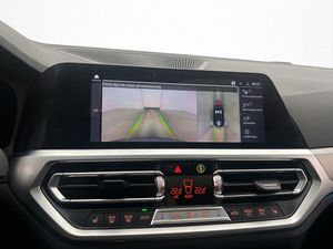 BMW 330 bild 19