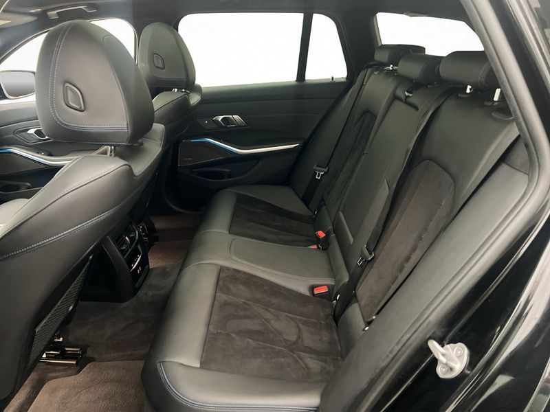BMW 330 bild 35