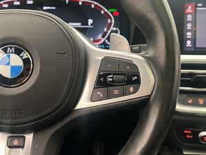 BMW 330 bild 18