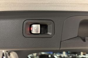 Mercedes GLC300 bild 16